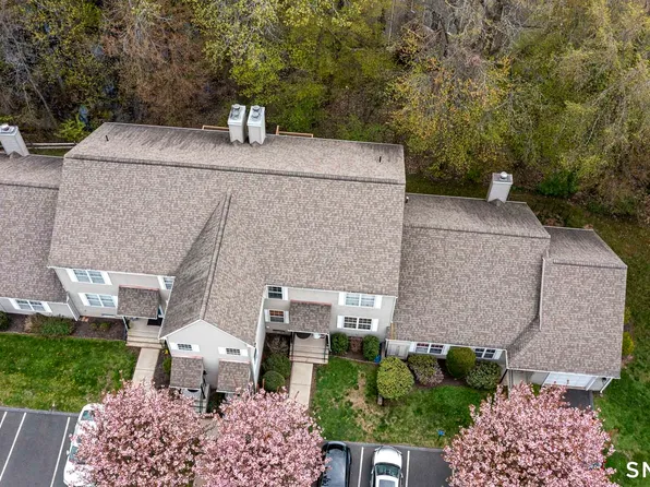 704 Highpoint Drive #704, Rocky Hill, CT 06067