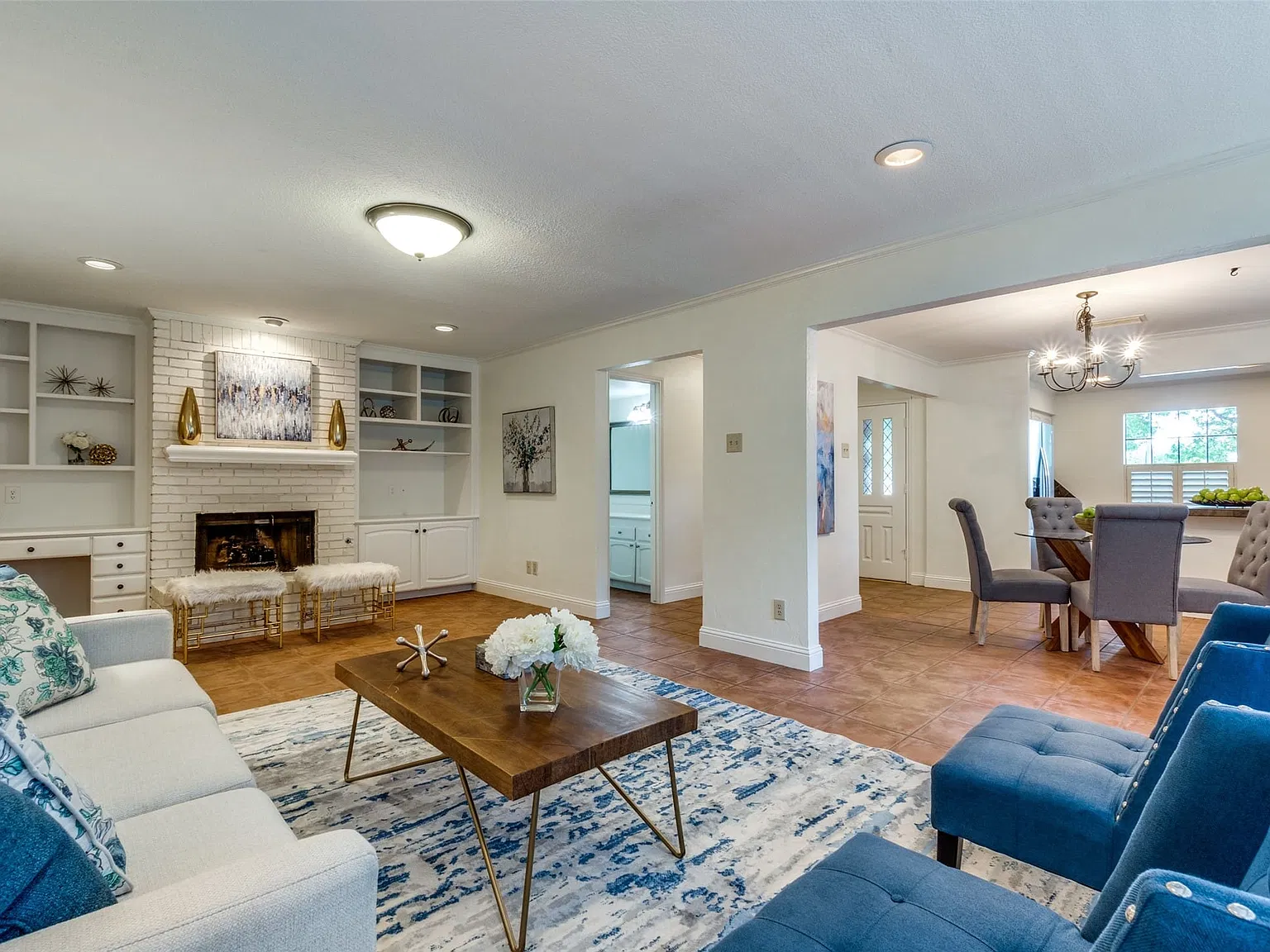 3 bed, 2.5 bath, 1799 sqft, $2,900 — Photo 3