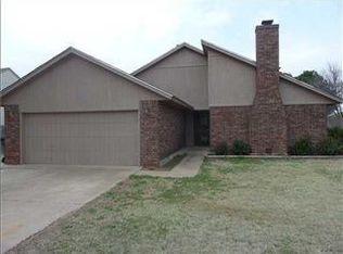 3925 Landmark Rd, Yukon, OK 73099