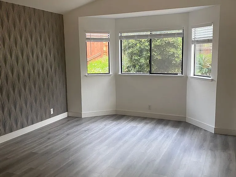 1330 Puebla Way — Photo 26