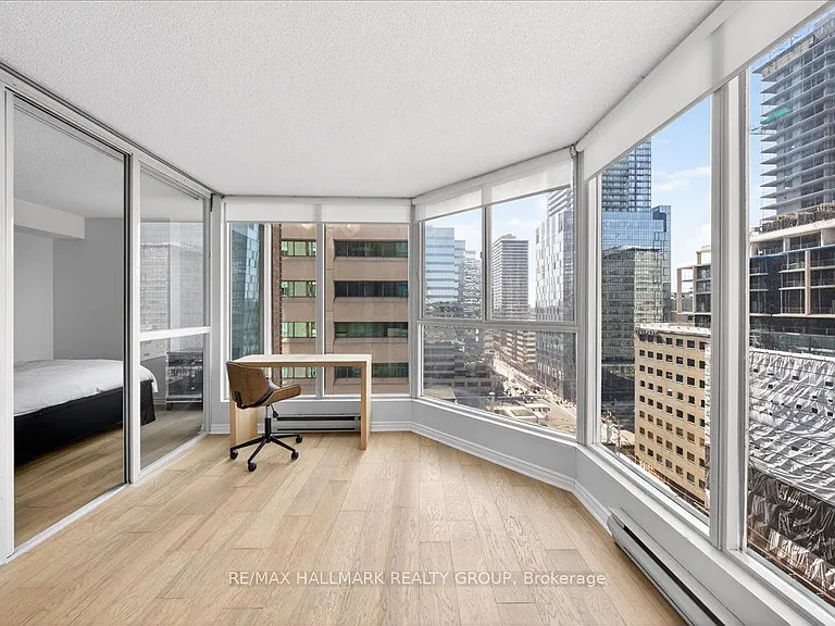 55 Centre Ave #1506 — Photo 17