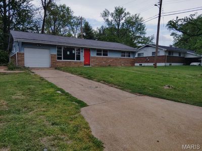 9967 Lanier Dr, Saint Louis, MO, 63136