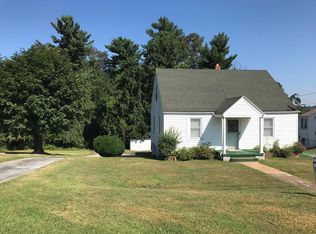 202 Long St, Galax, VA 24333