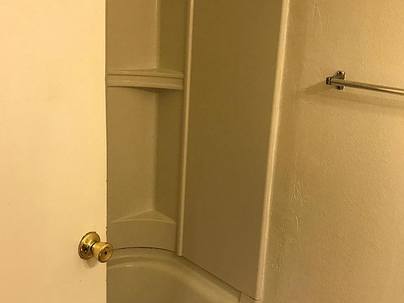 5th image of 15057 Radford Ave