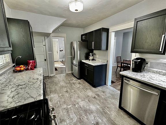 5th image of 1314 Lynn St
