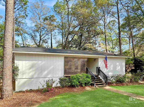 711 Cedar Ave, Fairhope, AL 36532