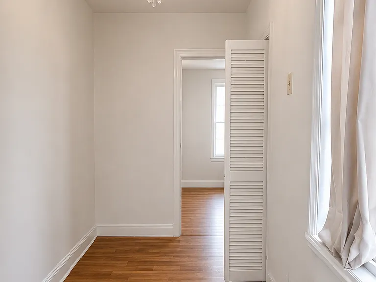 1388 Madison St #2 — Photo 6