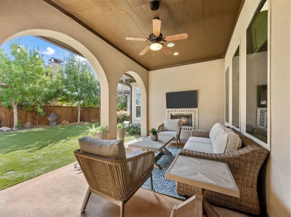 2304 Cardinal Blvd, Carrollton, TX 75010