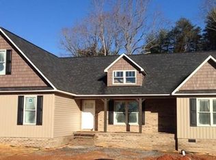 8560 Belews Creek Rd, Stokesdale, NC 27357