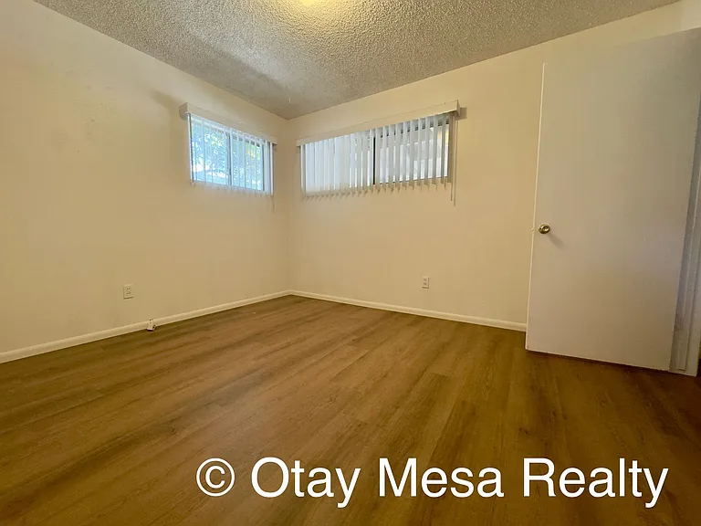 1105 Elder Ave — Photo 8