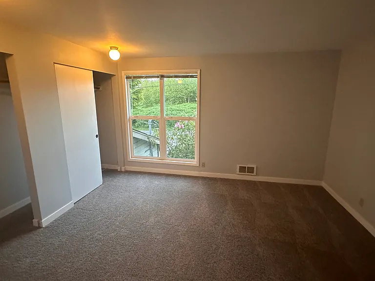8114 44th Ave W #B — Photo 9