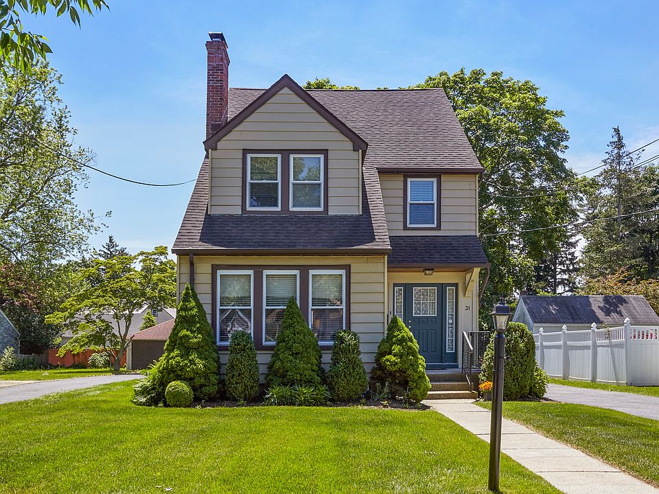 1st image of 31 Hobart Ave