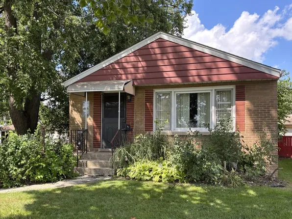 9534 Congress Park Ave, Brookfield, IL 60513