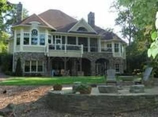 337 Porters Gln, Badin Lake, NC 28127