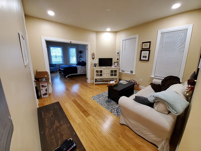 233 Chelsea St #2 — Photo 13