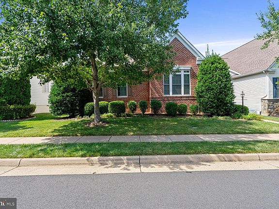 2nd image of 12820 Dunbarton Dr