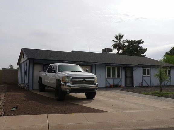 3rd image of 14613 N 32nd Pl