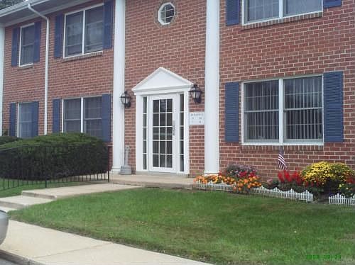 2nd image of 43 Cold Springs Dr