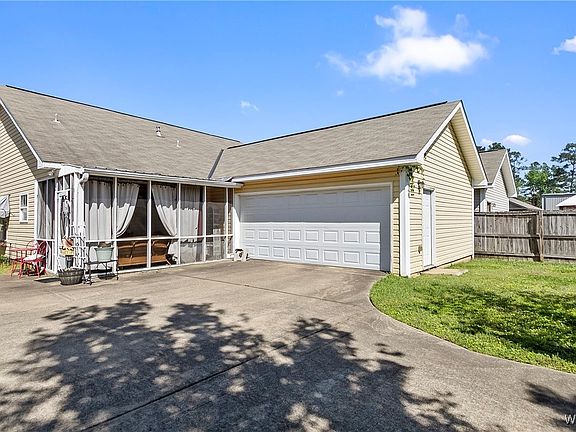 5th image of 6204 Mimosa Gardens Cir