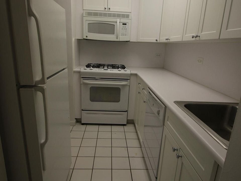 2nd image of 2400 Johnson Ave APT 5A