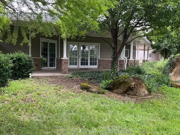 3120 SE Stanley Rd, Tecumseh, KS 66542