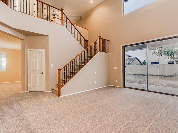 3rd image of 10360 W Robin Ln