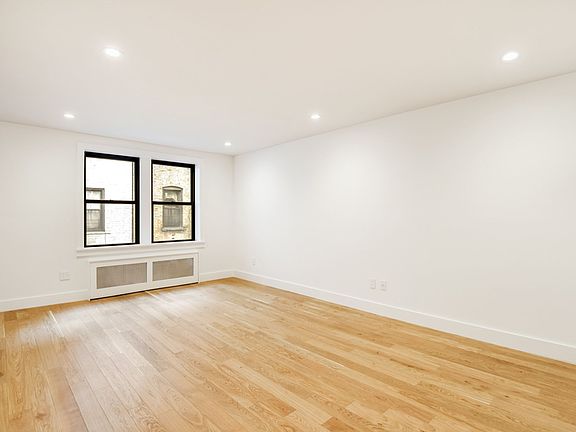 4th image of 40 Linden Blvd APT 2A