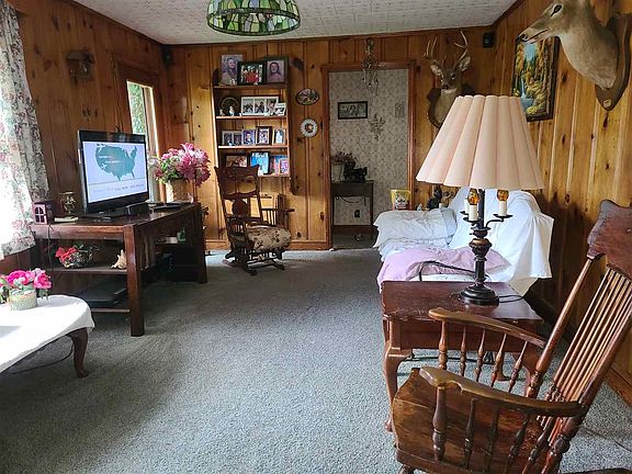 4th image of 355 New Cave Church Rd
