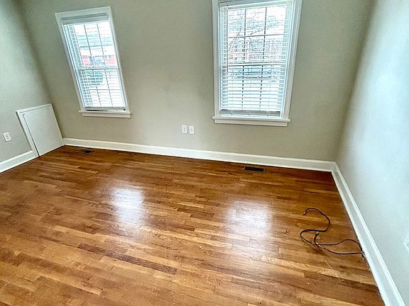 3rd image of 1107 W Rowan St #1111-4
