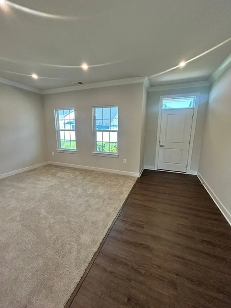 Beautiful Single Family Home For Rent! — Photo 4