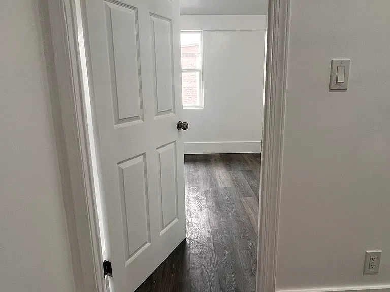 1907 W 48th St #1907 — Photo 13