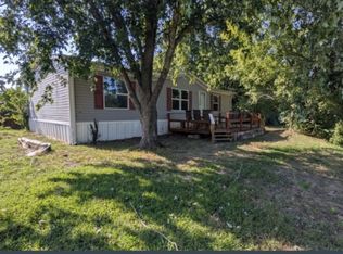 123 Washington Ave, Camden, TN 38320