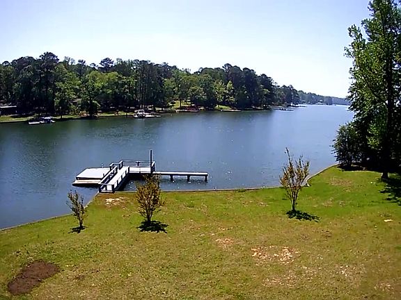 5th image of 247 Lakeshore Dr