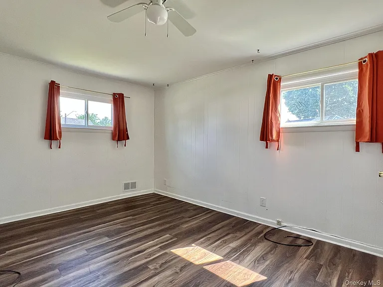 7 Mindy Ln — Photo 10