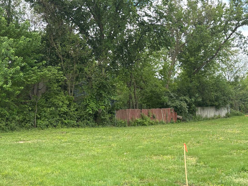 1st image of LOT 8 W Plum St Lot 8