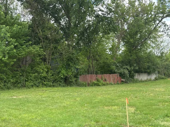 LOT 8 W Plum St Lot 8, McHenry, IL 60051