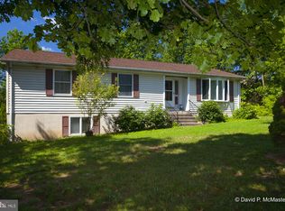 28 Scotch Pine Dr, Bunker Hill, WV 25413