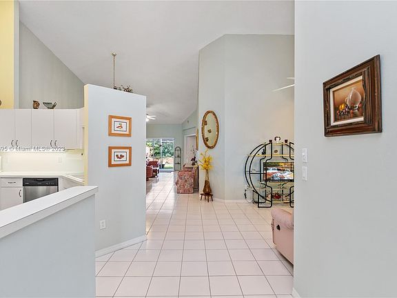 4th image of 9712 Malvern Dr