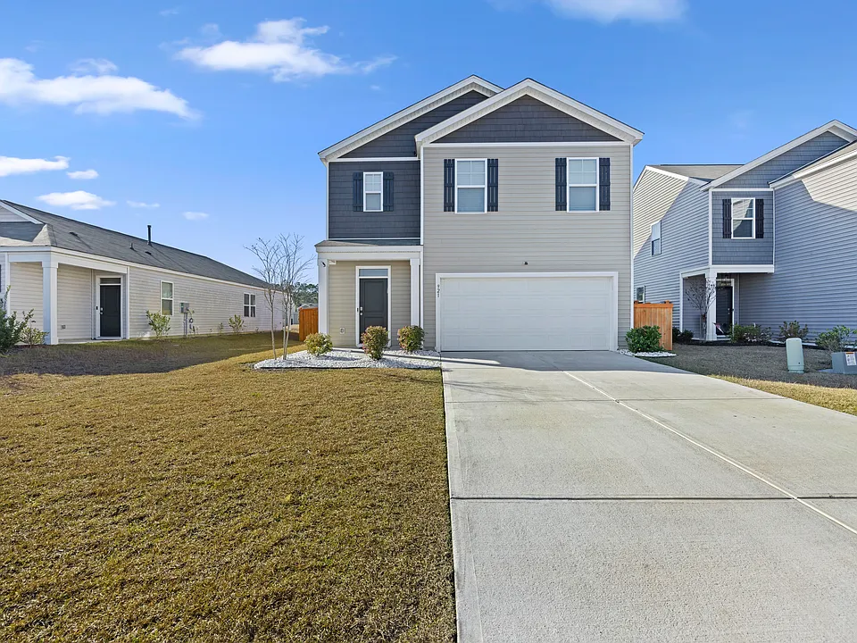921 Woodside Creek Ln