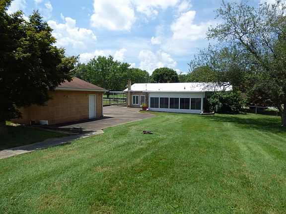 4th image of 503 Howell Dr