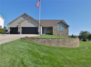968 202nd Ave, Pella, IA