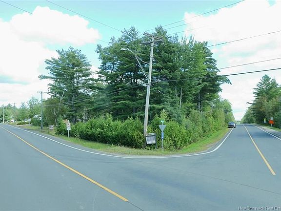 2nd image of 34 Post Rd