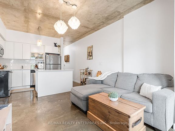 5th image of 55 E Liberty St #1712
