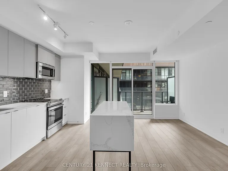 285 Dufferin St #307 — Photo 13