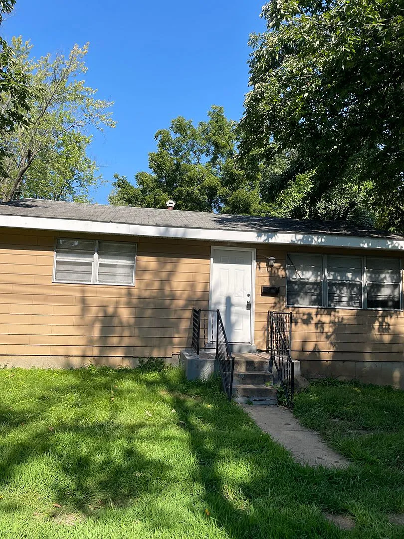 Two Bed One Bath Home Available Now — Photo 1