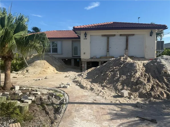 226 1st ST, BONITA SPRINGS, FL 34134