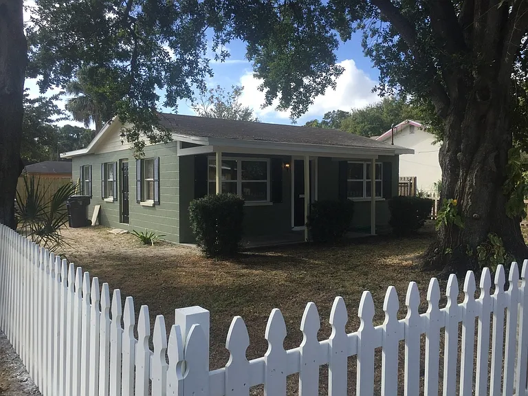 1002 W Arch St — Photo 3