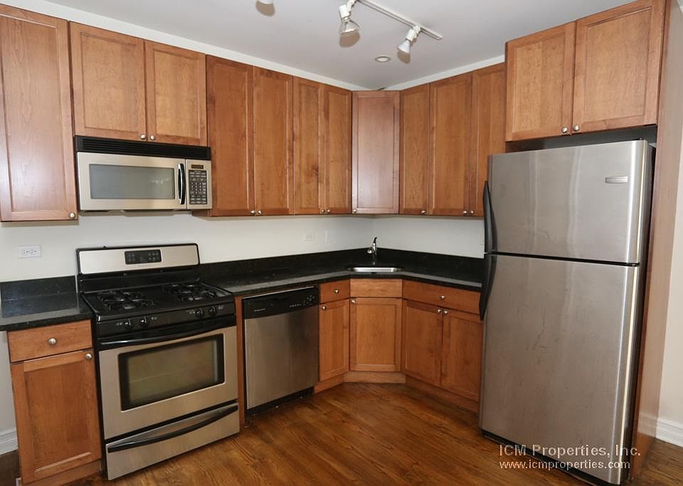 1st image of 3816 N Sheffield Ave #1EH