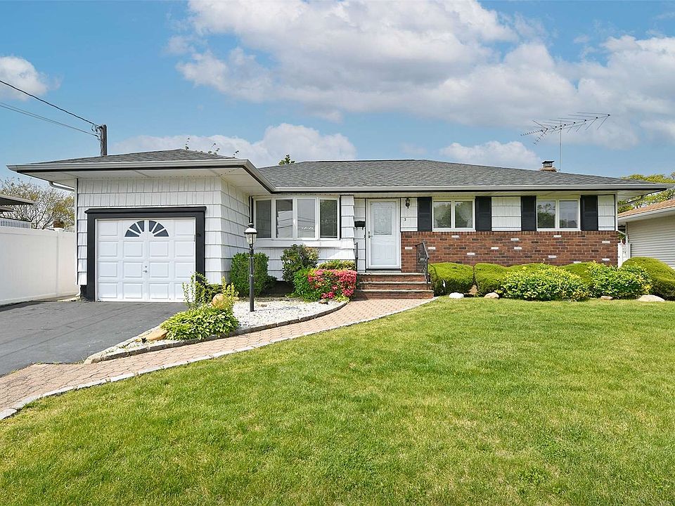3 Lyons Avenue, Farmingdale, NY 11735 Zillow
