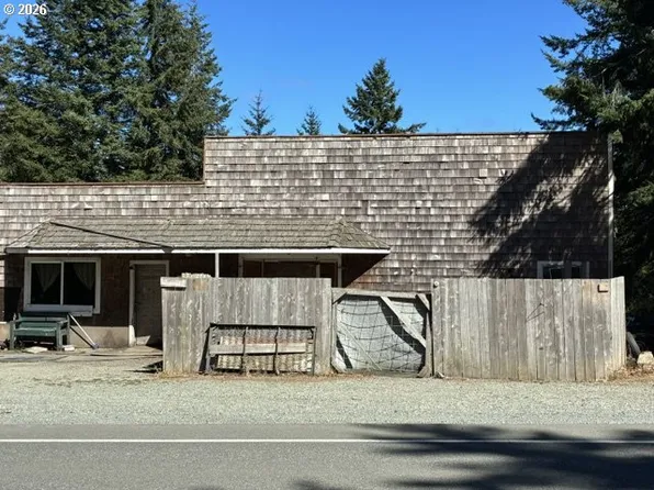 47693 Highway 101, Bandon, OR 97411